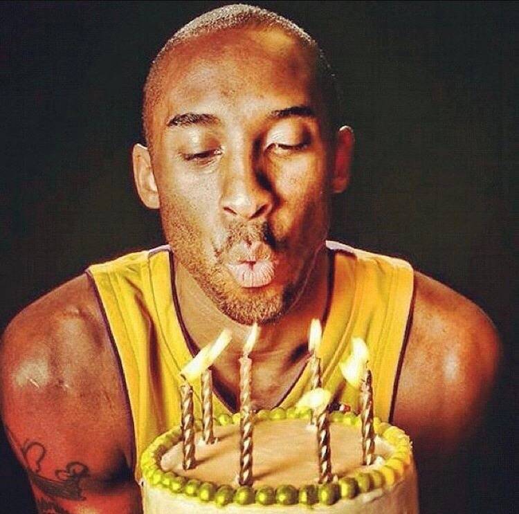 科比41岁生日快乐，传奇永不落幕