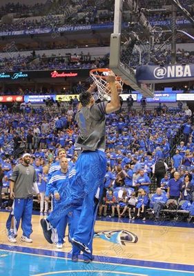 2012年NBA季后赛，雷霆VS小牛的经典对决