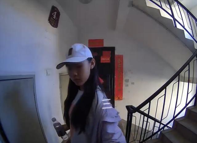 奶茶被顺走当事人称不接受私下道歉