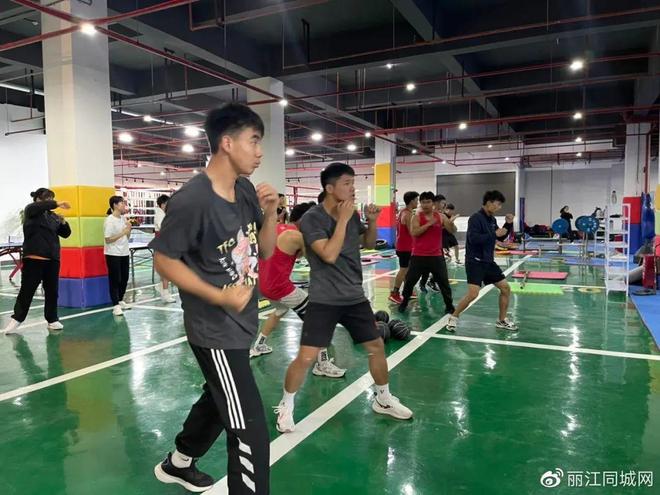 怎么报名参加拳击比赛